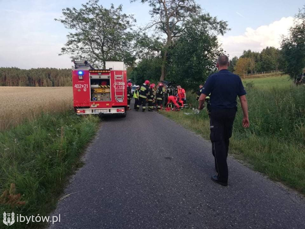 Groźny wypadek koło Brzeźna Szlacheckiego! Kierowca był pijany!
