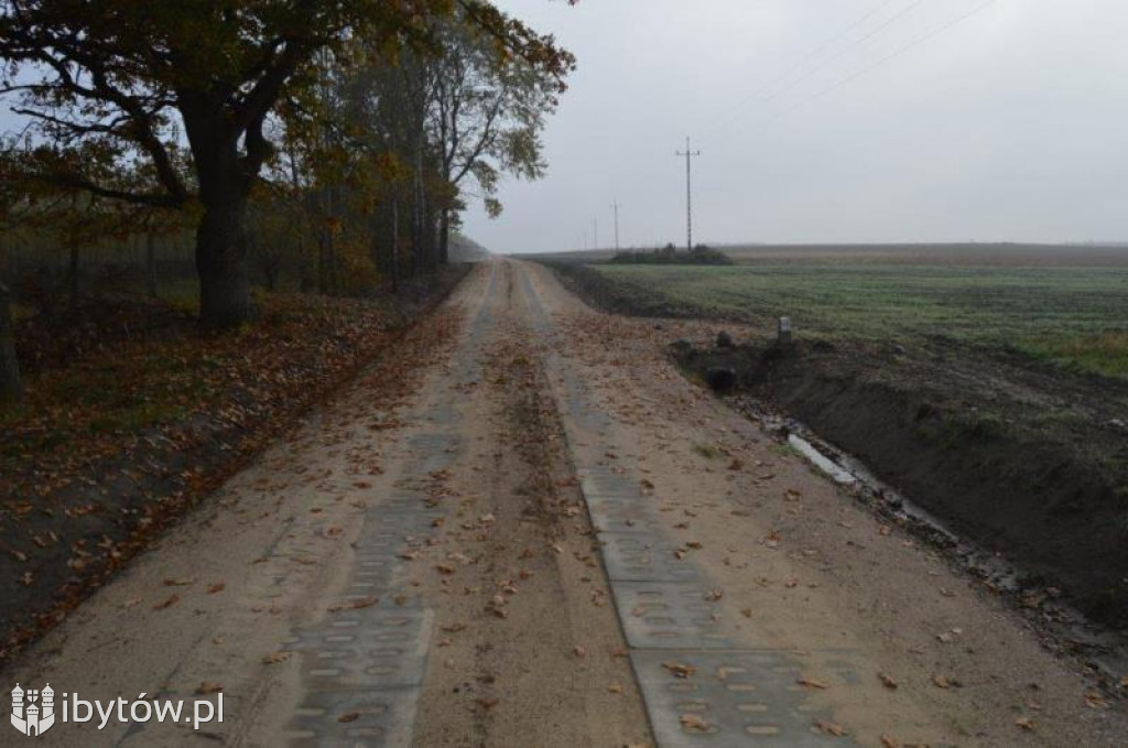 Zakończenie remontu drogi w Cetyniu