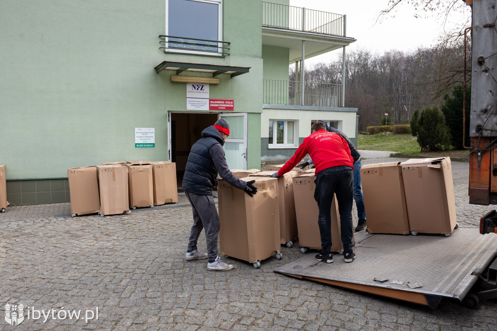 Do szpitali dostarczono sprzęt od firmy Drutex