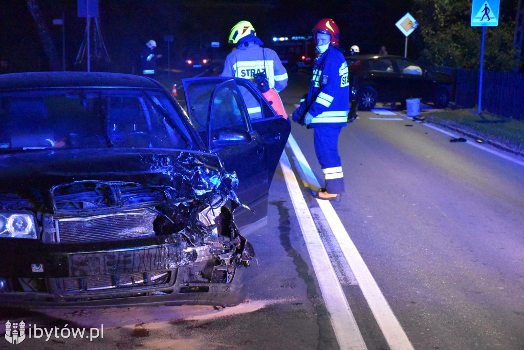 KOLIZJA W TUCHOMIU. Zderzenie dwóch samochodów