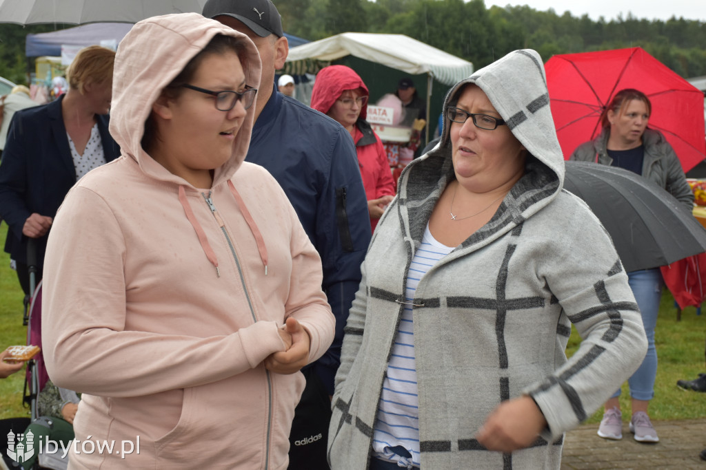 Dożynki w Trzebielinie sponsorowane przez Drutex