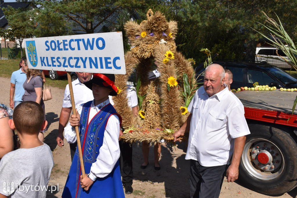 Dożynkowe Nożyno ze strongmenami i śpiewami