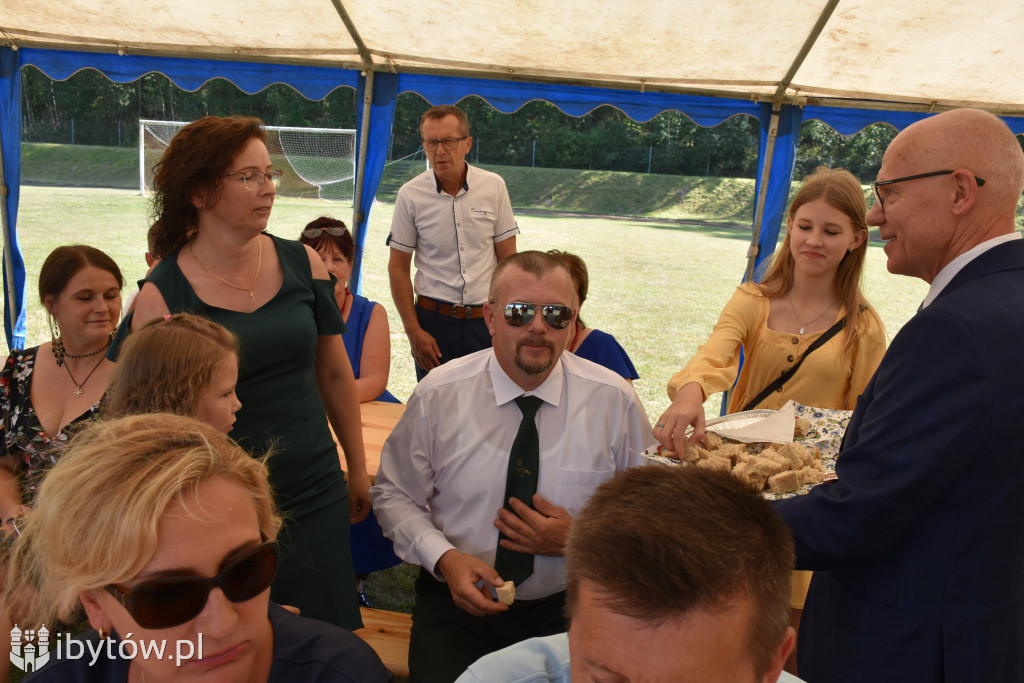 Dożynkowe Nożyno ze strongmenami i śpiewami