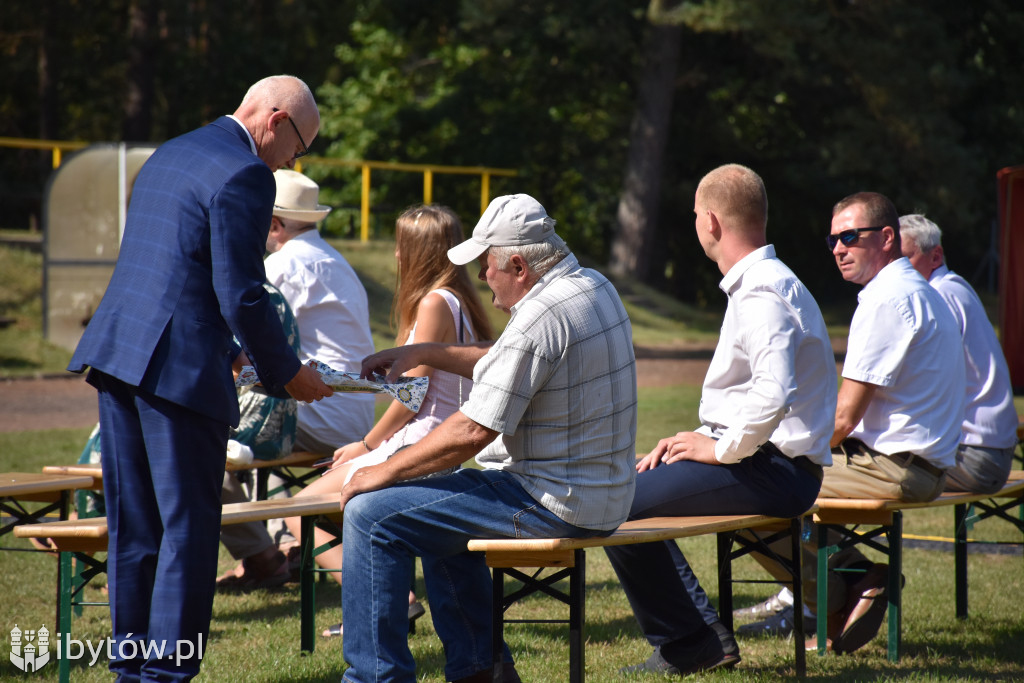 Dożynkowe Nożyno ze strongmenami i śpiewami