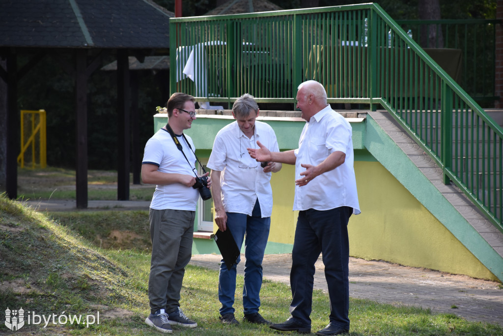 Dożynkowe Nożyno ze strongmenami i śpiewami