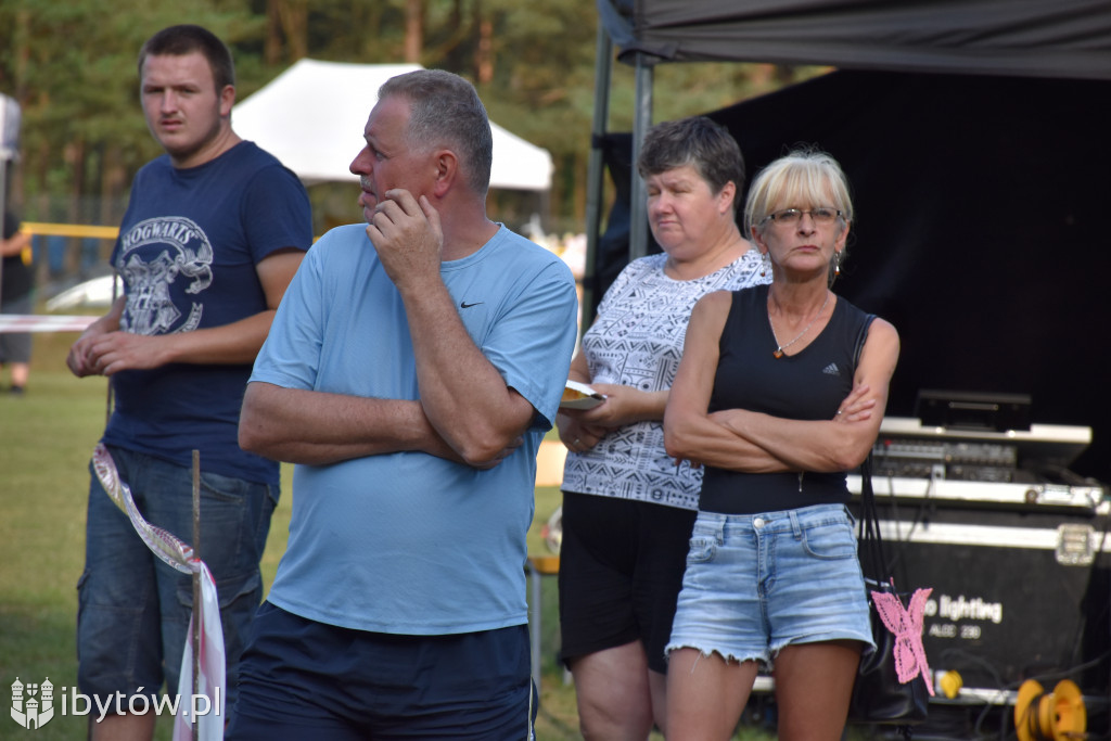 Dożynkowe Nożyno ze strongmenami i śpiewami