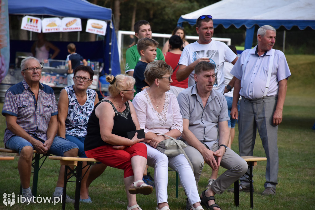 Dożynkowe Nożyno ze strongmenami i śpiewami