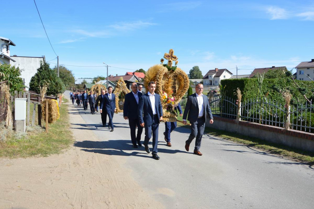 Pogoda dopisała. Udane dożynki w Lipnicy [FOTO]