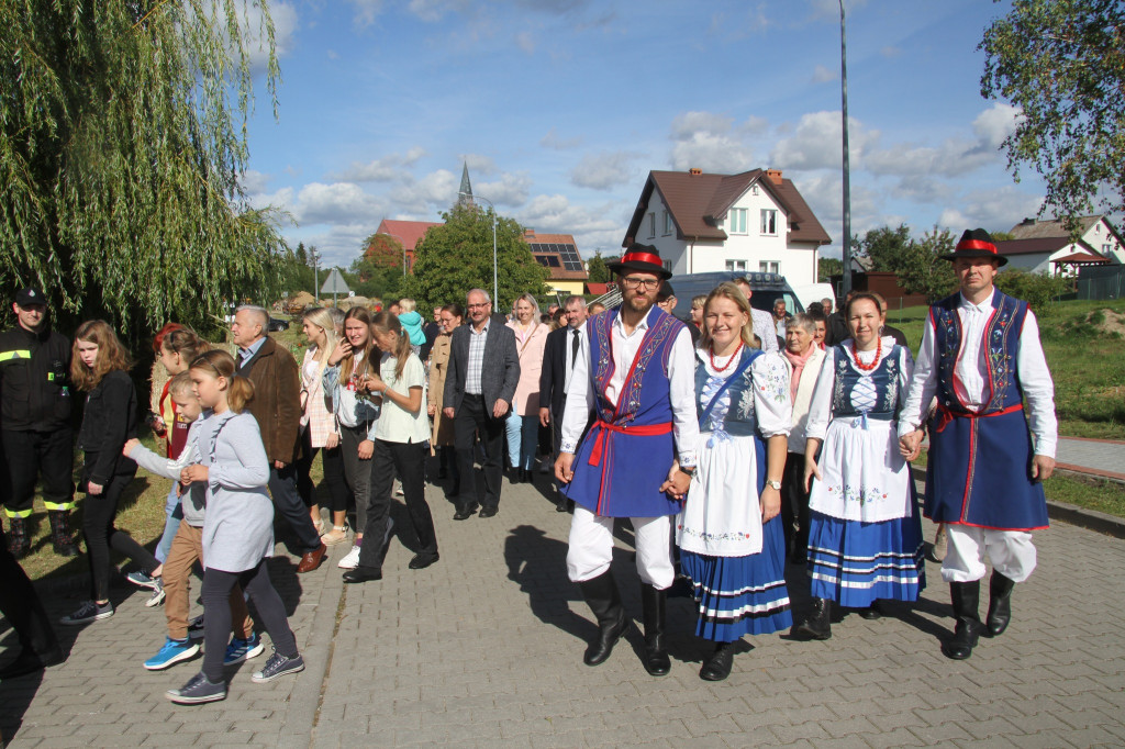 Tłumy na powiatowo-gminnych dożynkach [FOTO]