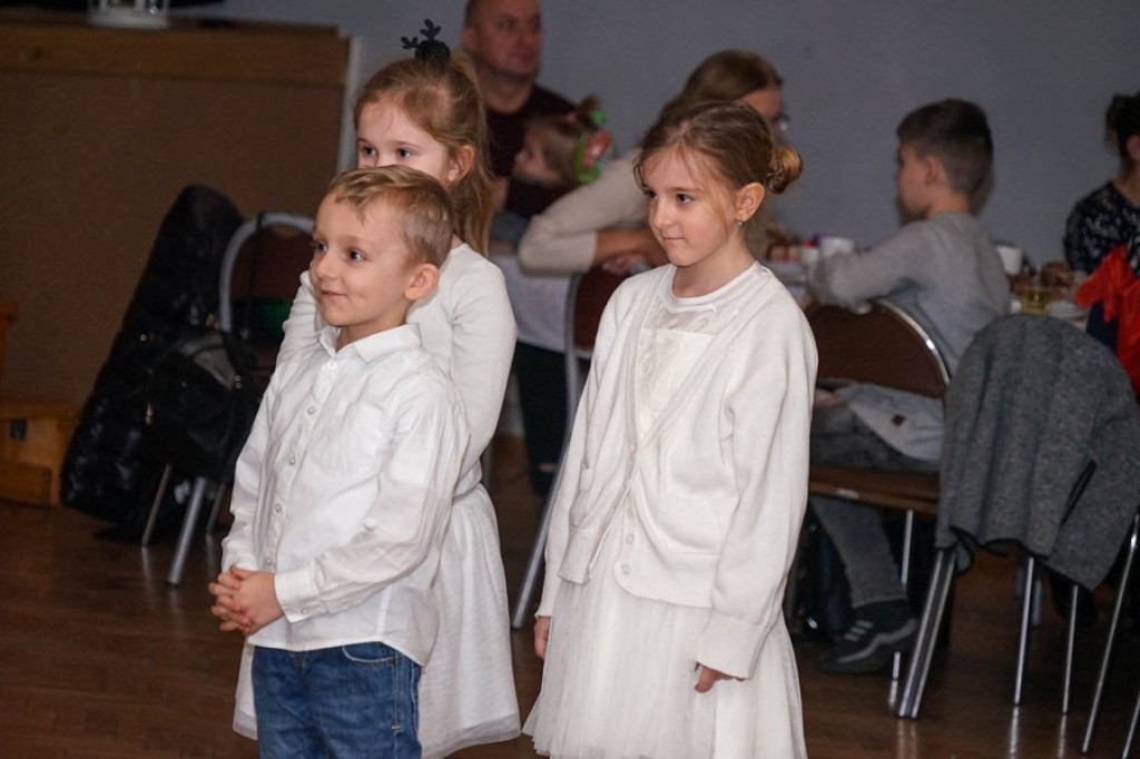 Czarna Dąbrówka. Bal Osób Niepełnosprawnych [FOTO]