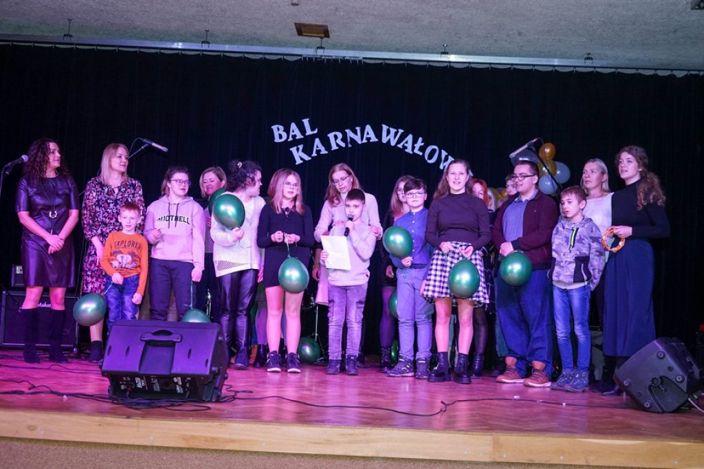 Czarna Dąbrówka. Bal Osób Niepełnosprawnych [FOTO]