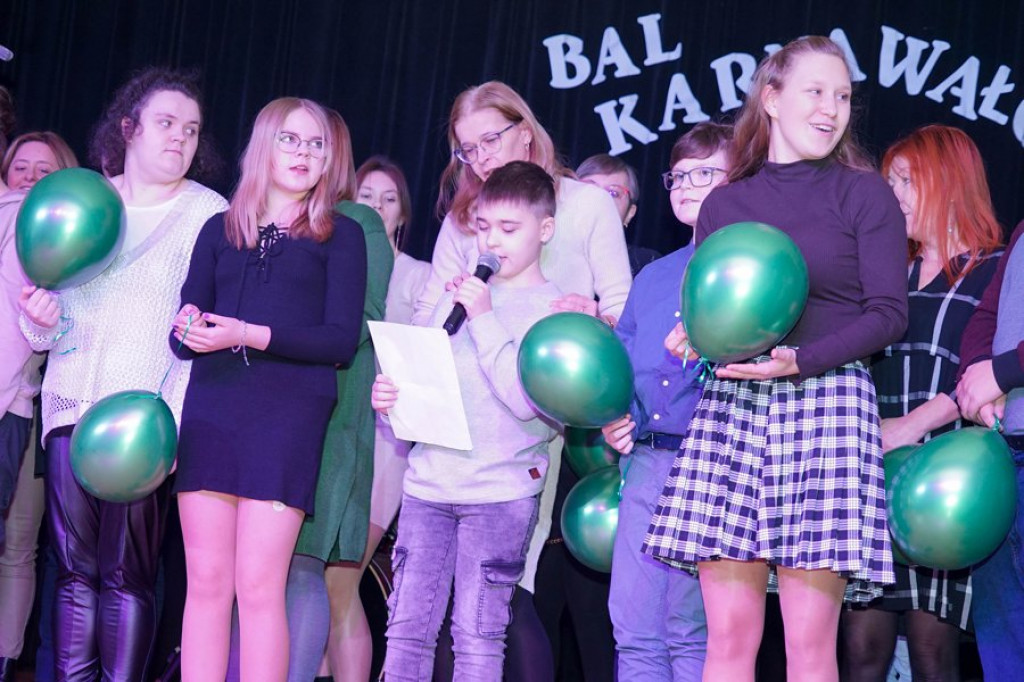 Czarna Dąbrówka. Bal Osób Niepełnosprawnych [FOTO]