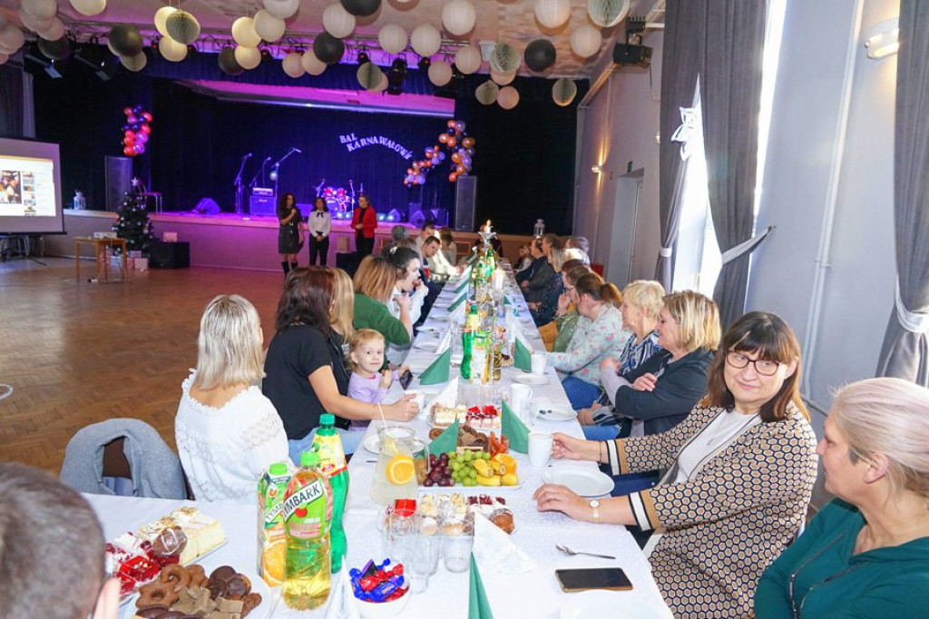 Czarna Dąbrówka. Bal Osób Niepełnosprawnych [FOTO]