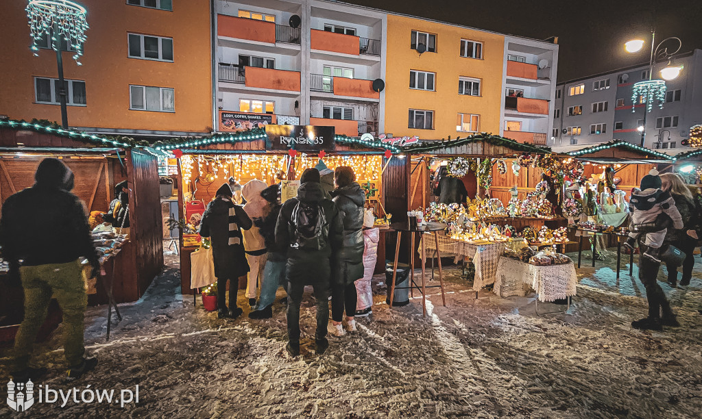 W Bytowie wystartował Jarmark Bożonarodzeniowy!