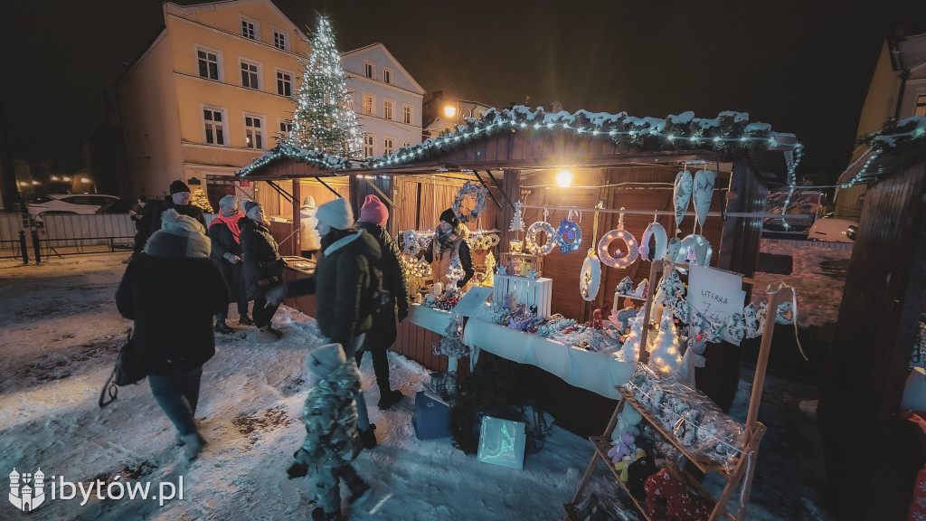 W Bytowie wystartował Jarmark Bożonarodzeniowy!