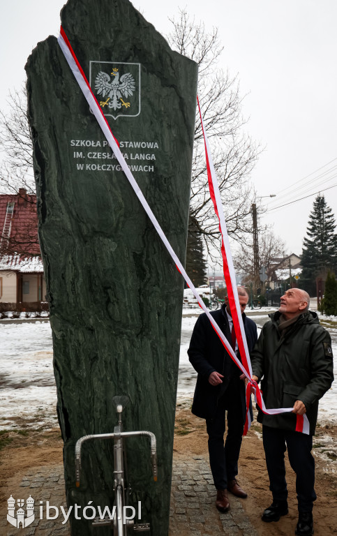 Nadanie szkole w Kołczygłowach im. Czesława Langa