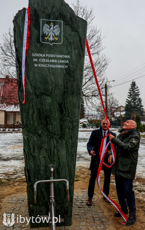 Nadanie szkole w Kołczygłowach im. Czesława Langa