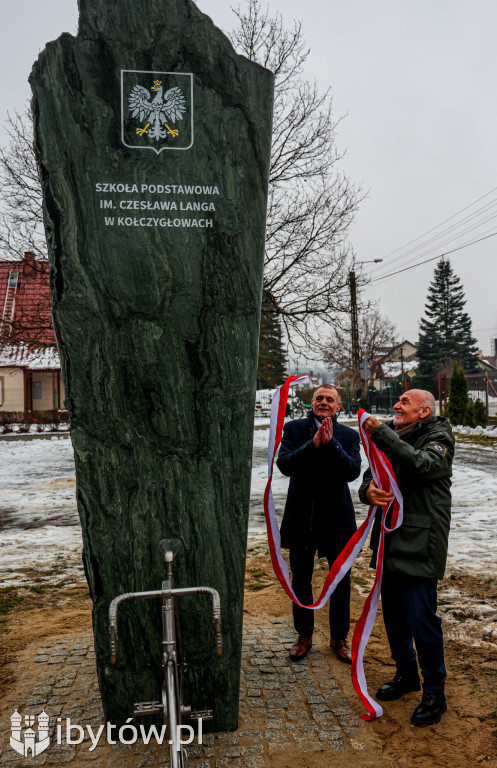 Nadanie szkole w Kołczygłowach im. Czesława Langa