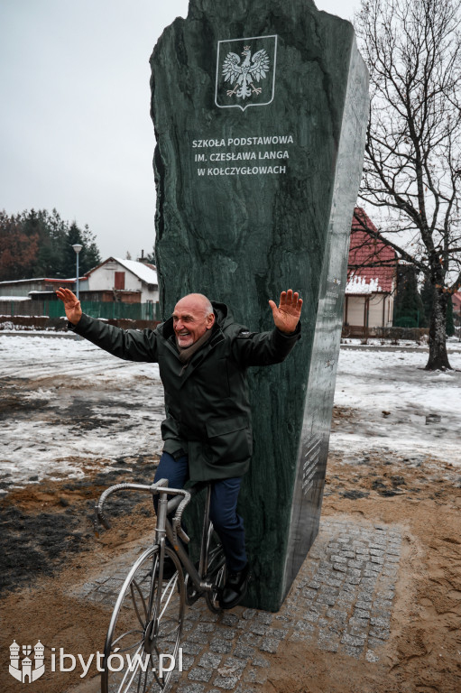 Nadanie szkole w Kołczygłowach im. Czesława Langa