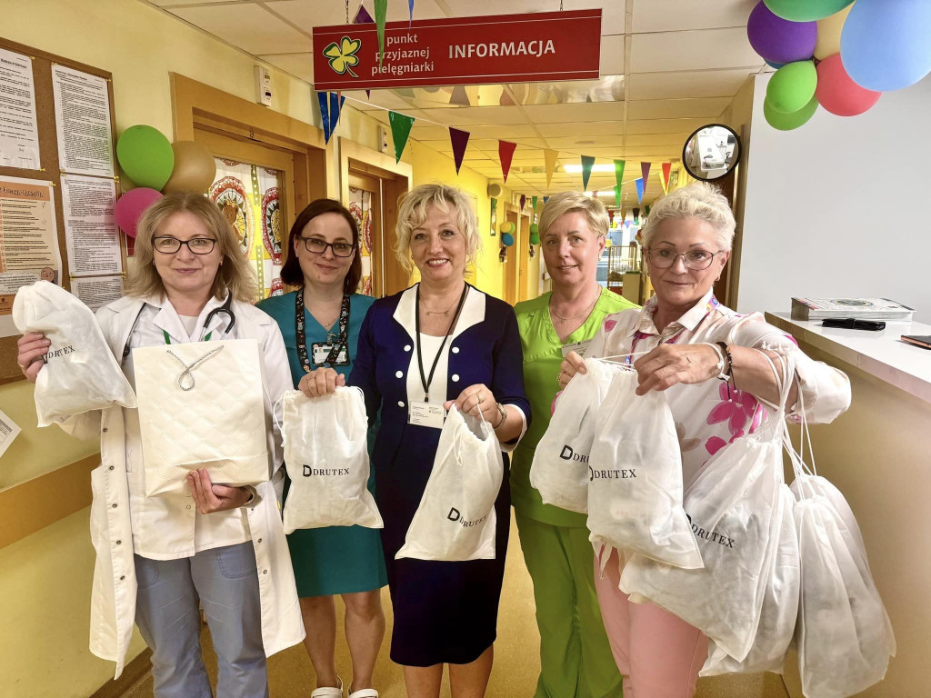 DRUTEX przekazał szpitalowi 100 000 zł! [FOTO]