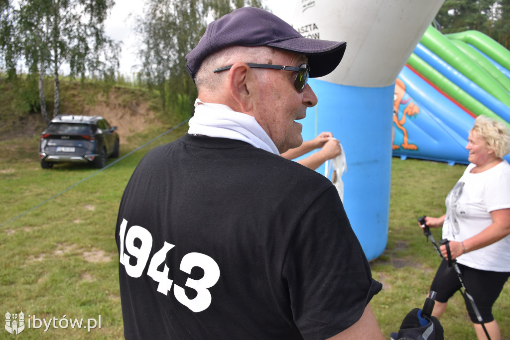 BIEGOWY rodzinny piknik patriotyczny w Mądrzechowie