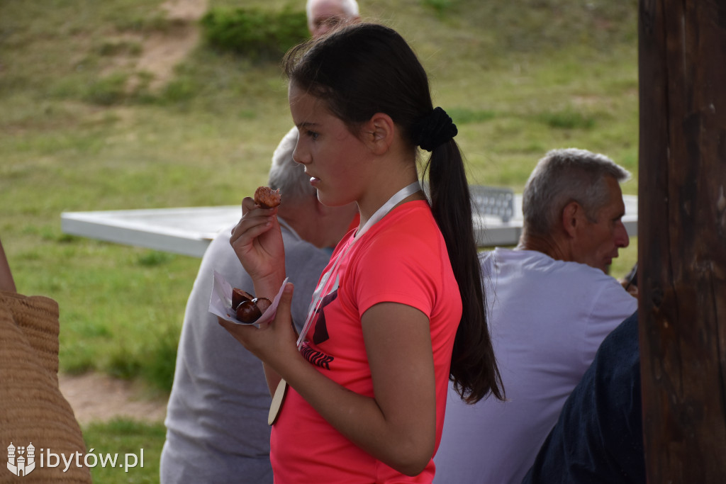 BIEGOWY rodzinny piknik patriotyczny w Mądrzechowie