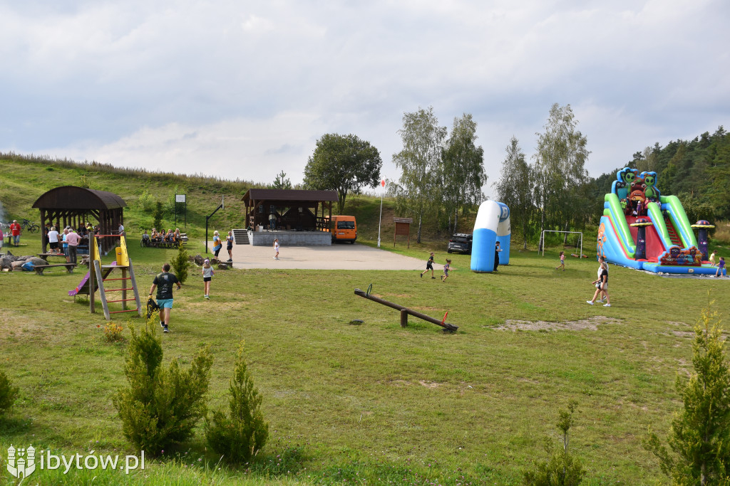 BIEGOWY rodzinny piknik patriotyczny w Mądrzechowie