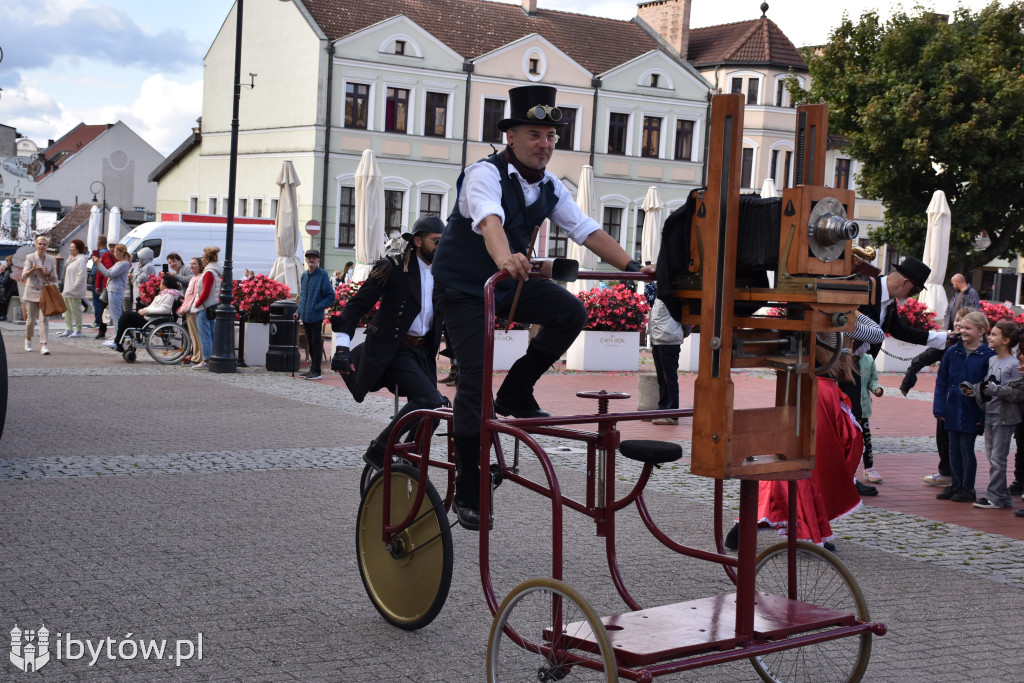 Ludzie z przeszłości w przyszłości, czyli parada STEAMPUNK w Bytowie