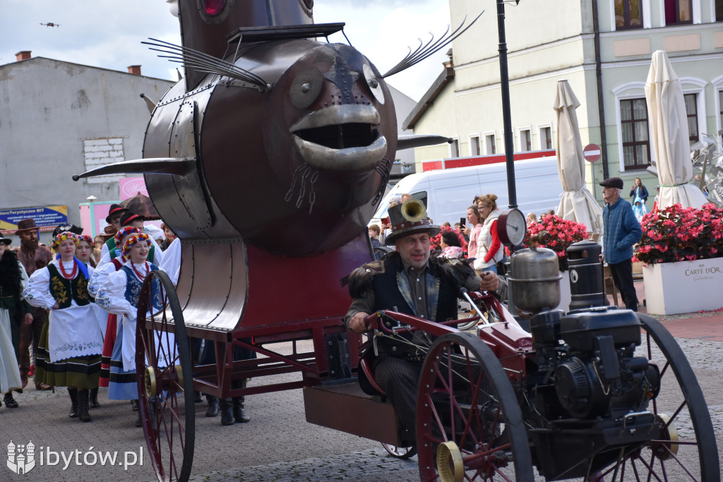 Ludzie z przeszłości w przyszłości, czyli parada STEAMPUNK w Bytowie