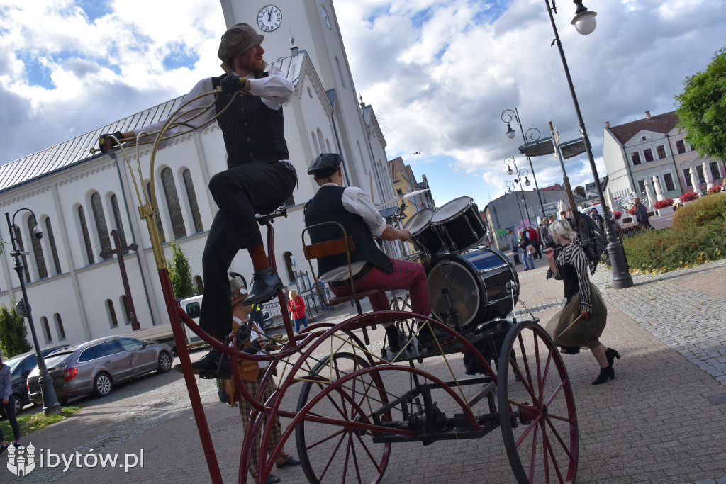 Ludzie z przeszłości w przyszłości, czyli parada STEAMPUNK w Bytowie