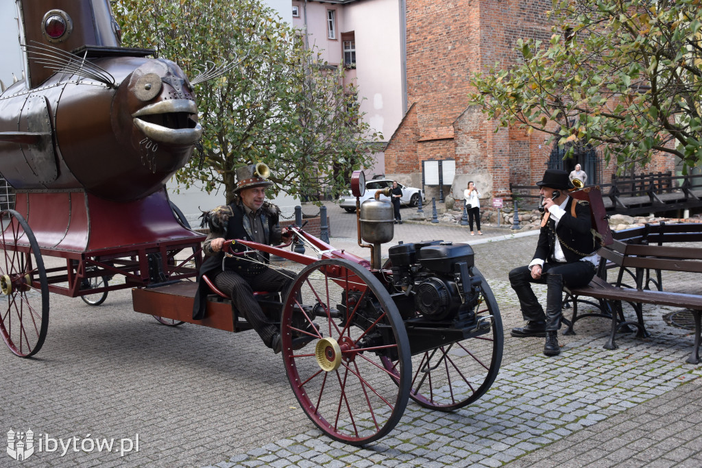 Ludzie z przeszłości w przyszłości, czyli parada STEAMPUNK w Bytowie