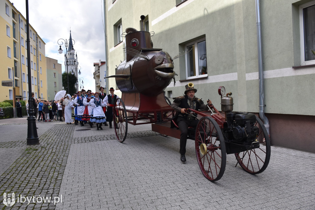 Ludzie z przeszłości w przyszłości, czyli parada STEAMPUNK w Bytowie