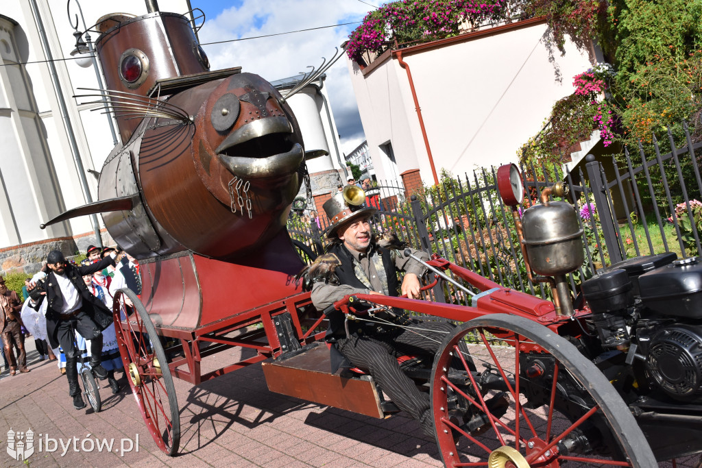 Ludzie z przeszłości w przyszłości, czyli parada STEAMPUNK w Bytowie