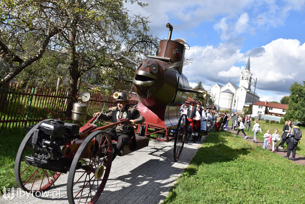 Ludzie z przeszłości w przyszłości, czyli parada STEAMPUNK w Bytowie