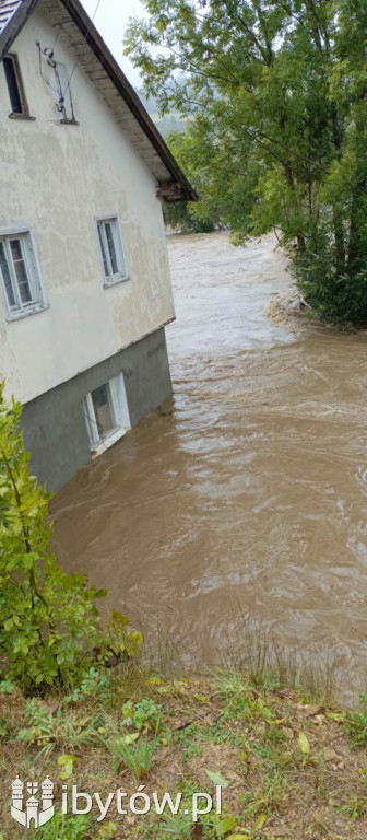 Rolnicy razem z InPostem pomagają powodzianom