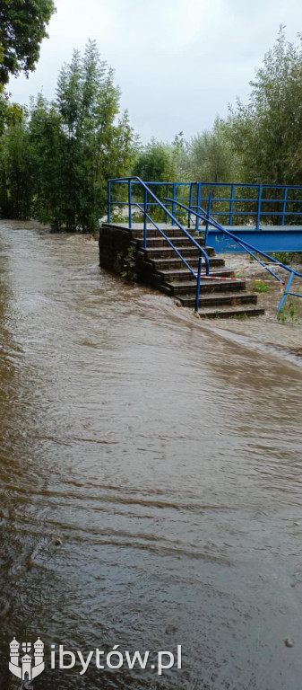 Rolnicy razem z InPostem pomagają powodzianom