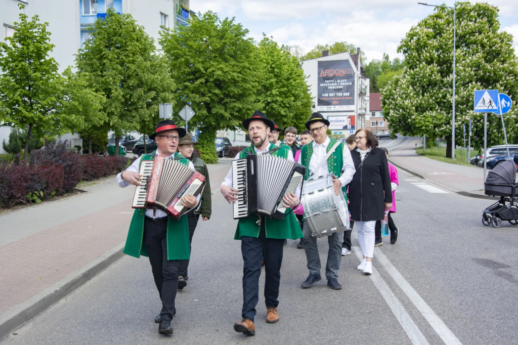 Tłumy na Bytowskim Marszu Różowej Wstążki! [FOTO]