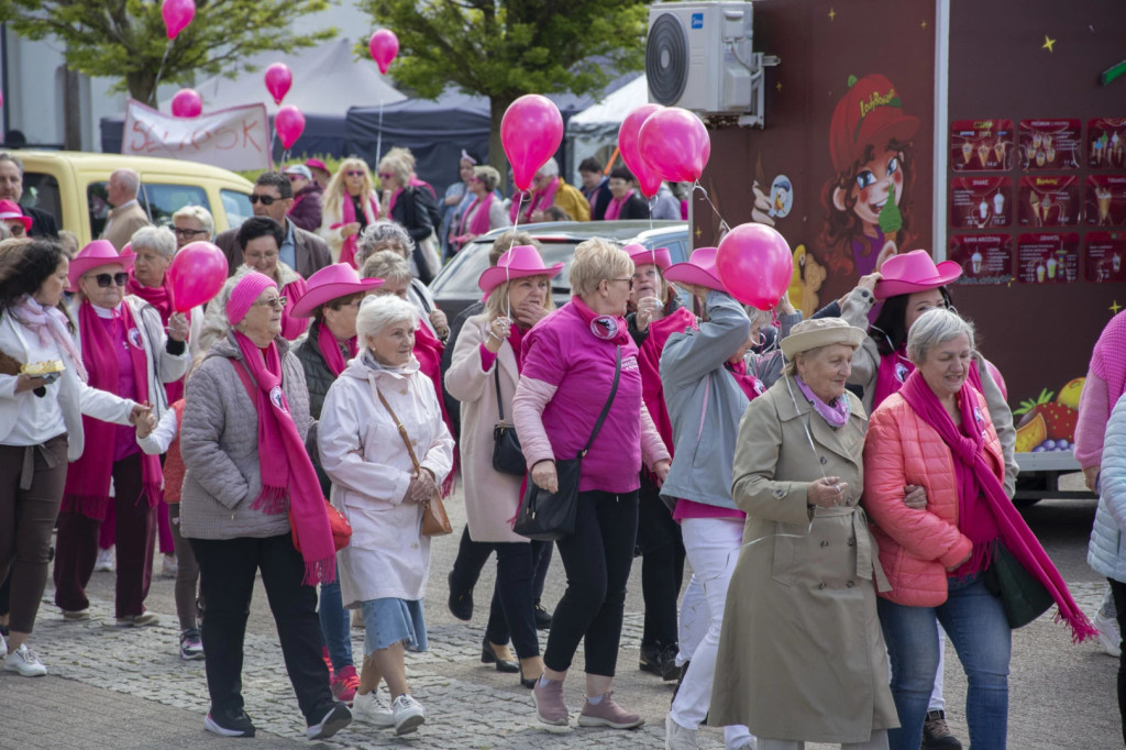 Tłumy na Bytowskim Marszu Różowej Wstążki! [FOTO]