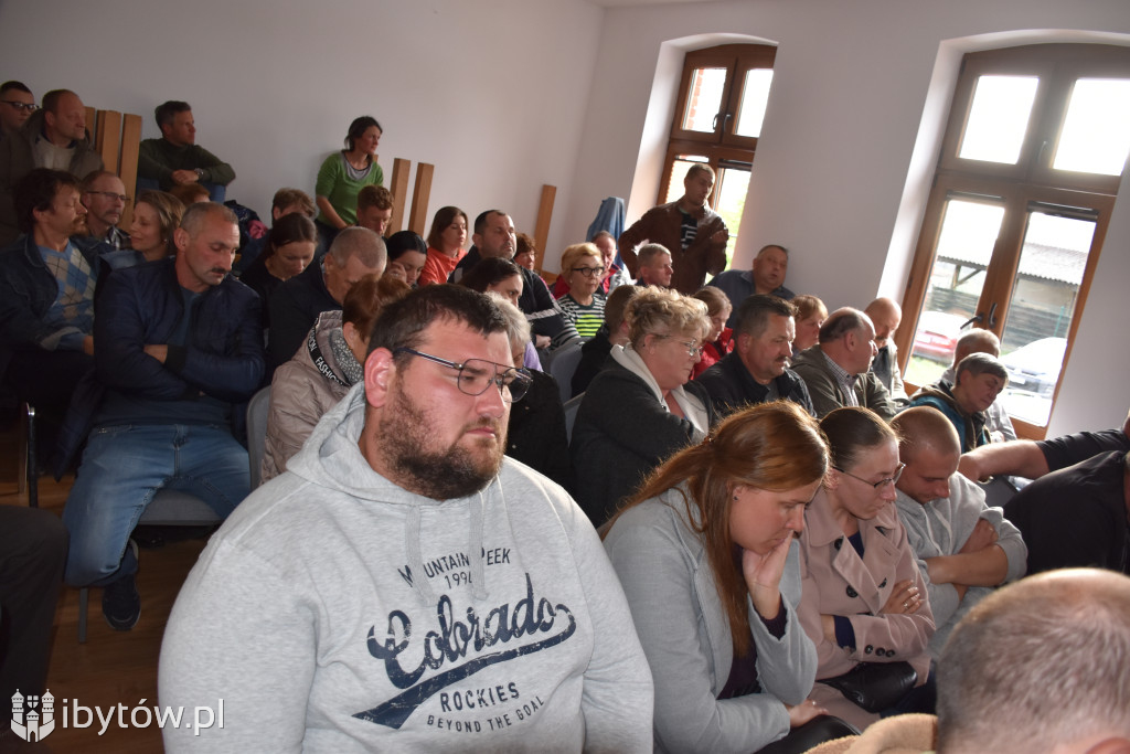 ANTYkurnikowa Bawernica. Labuda ludzi nie przekonał