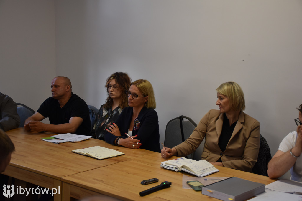 ANTYkurnikowa Bawernica. Labuda ludzi nie przekonał