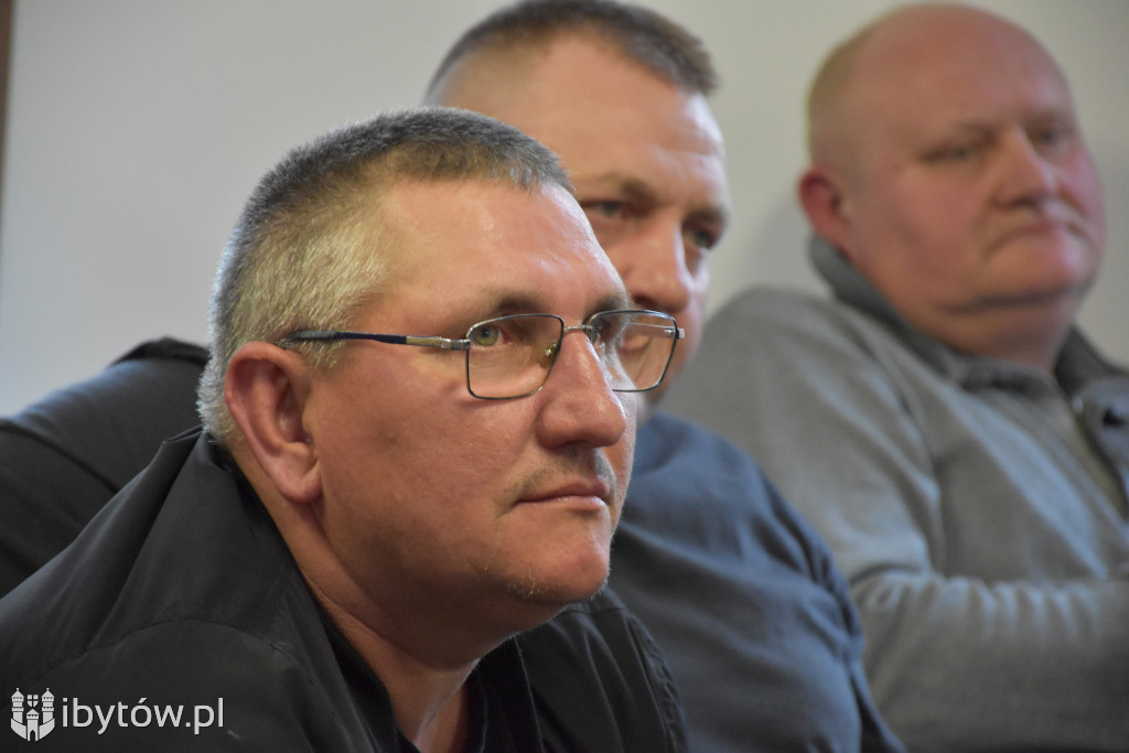 ANTYkurnikowa Bawernica. Labuda ludzi nie przekonał