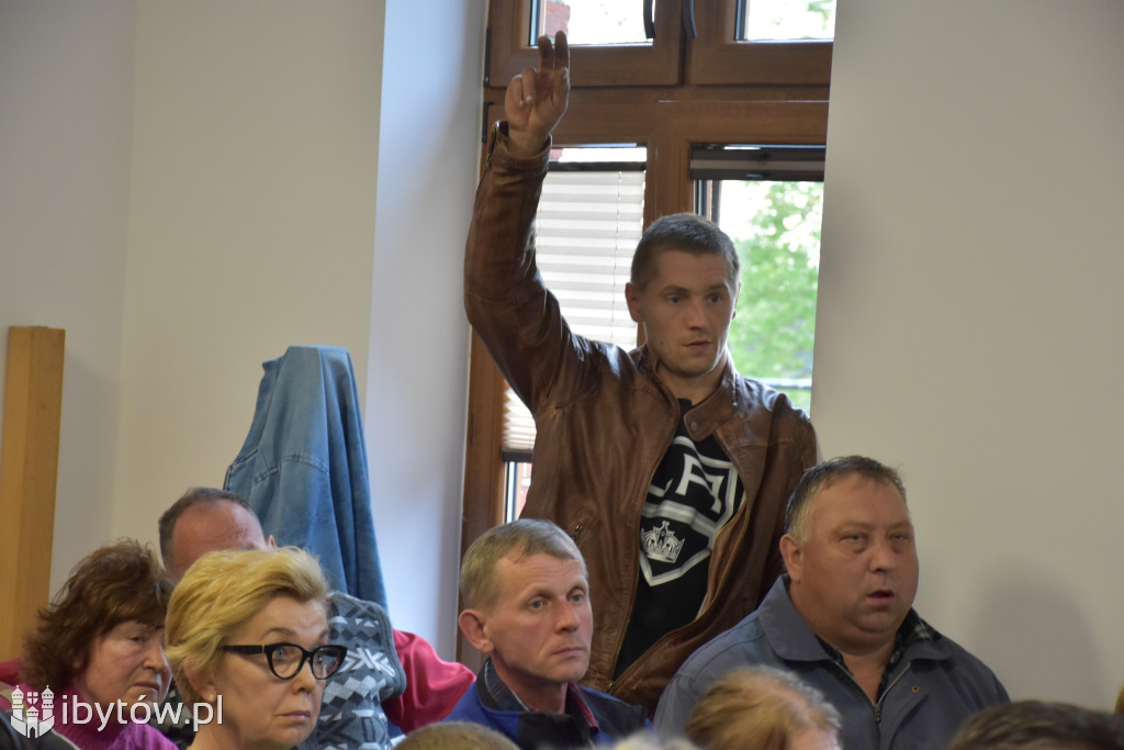 ANTYkurnikowa Bawernica. Labuda ludzi nie przekonał