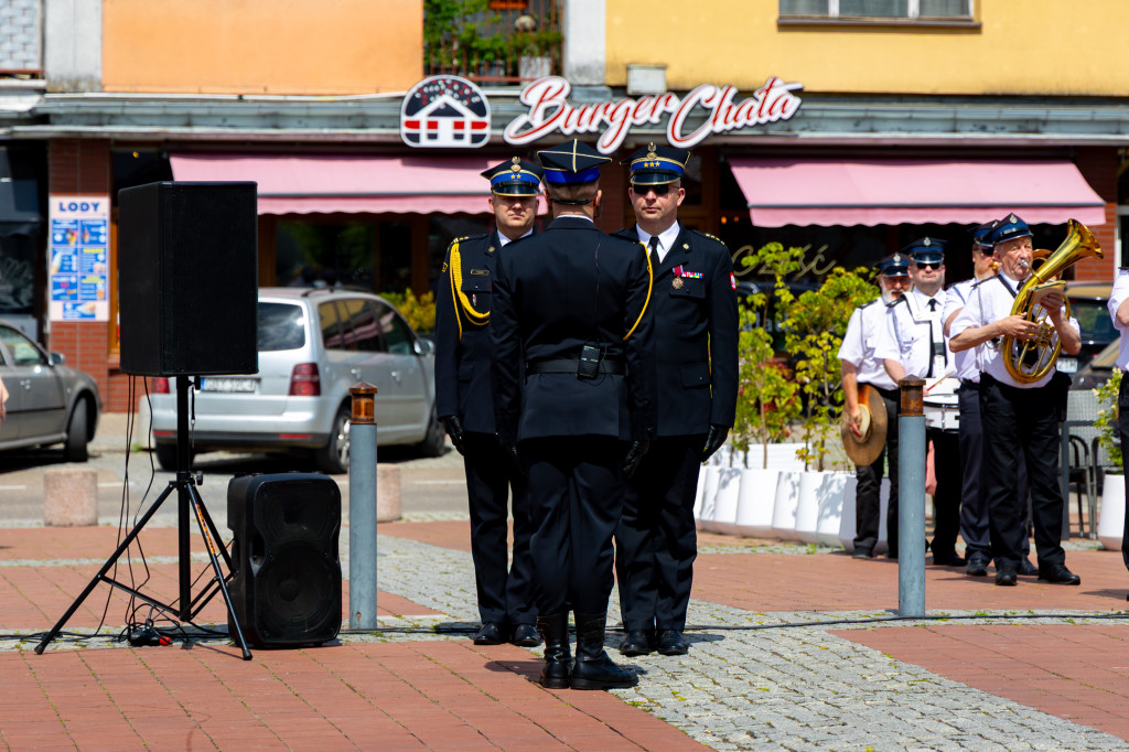 Apel z okazji Powiatowego Dnia Strażaka [FOTO]