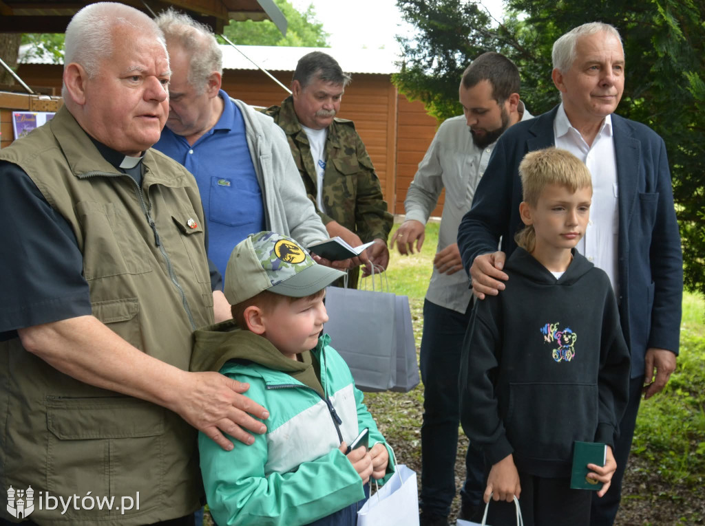 NARYBEK wędkarski. Młodzi dostali darmowe wędki z kołowrotkami