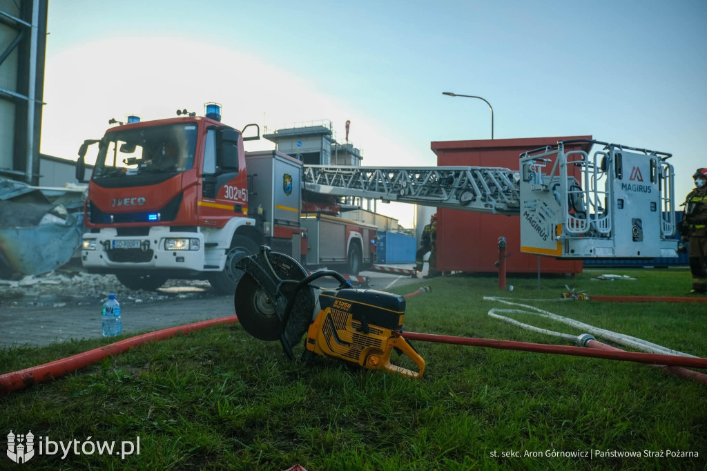 Pożar w Kawlach to PODPALENIE? Wicewojewoda nie chce NIEPOKOIĆ