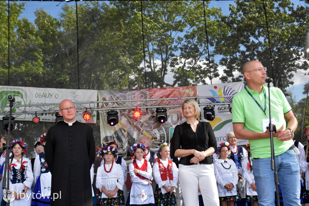 Parchowo znów przyciągnęło tłumy! Moto Folk pełen muzyki, motocykli i… pierogów z jagodami