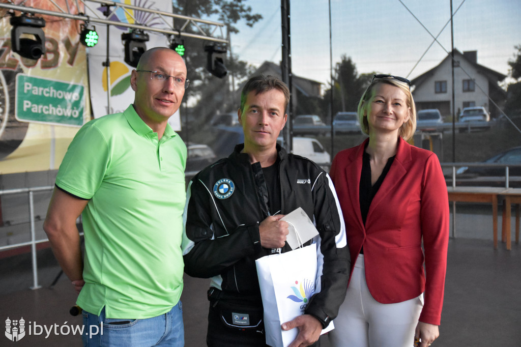 Parchowo znów przyciągnęło tłumy! Moto Folk pełen muzyki, motocykli i… pierogów z jagodami