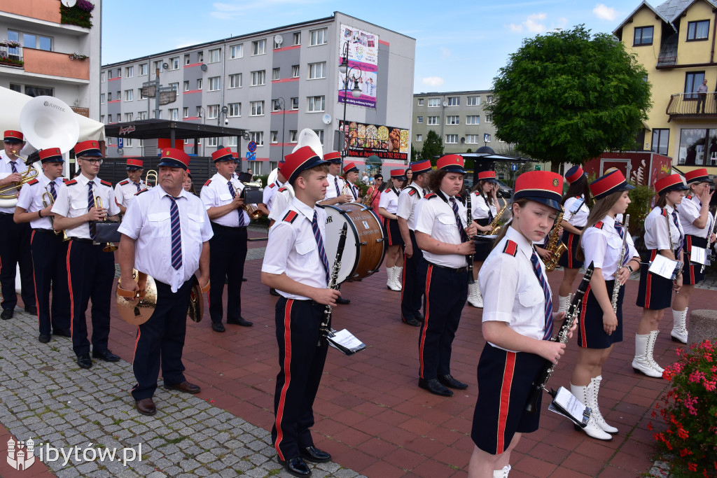 KONIEC służby Polsce Ludowej. Strażacy mają nowy sztandar