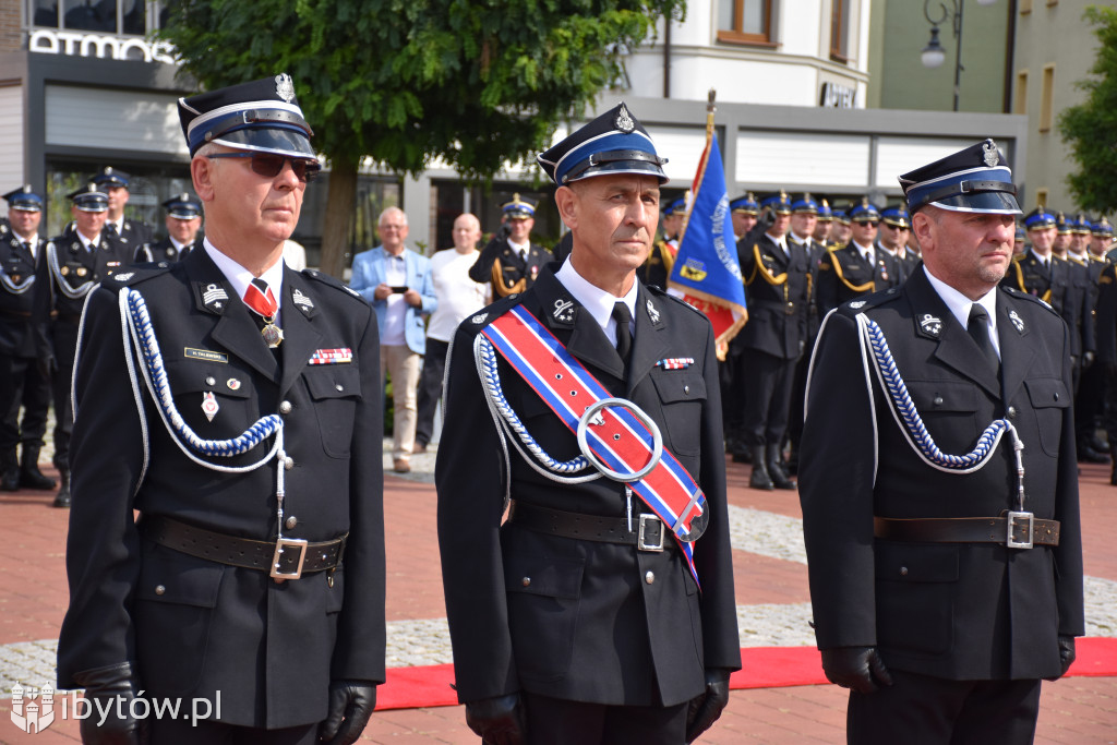 KONIEC służby Polsce Ludowej. Strażacy mają nowy sztandar