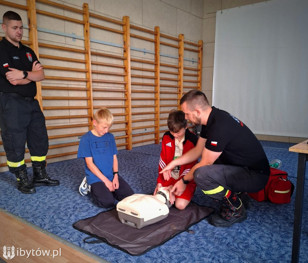 AKTYWNI STRAŻACY. Edukacja i szkolenie w OSP Tuchomie